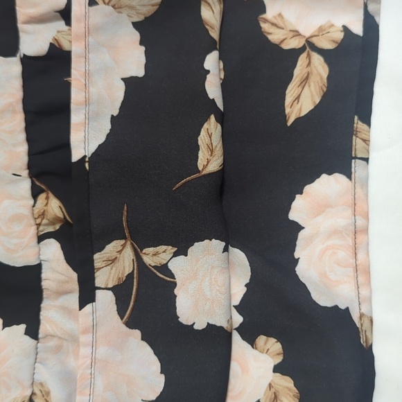 Torrid Georgette Drop Waist Halter Top, Color Floral Black Size 1X - Picture 11 of 15